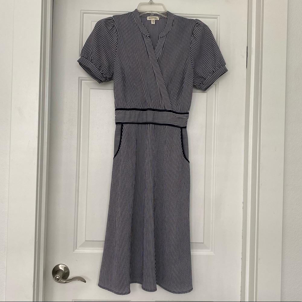 078. NWOT Monteau Navy Stipe Pocket Dress